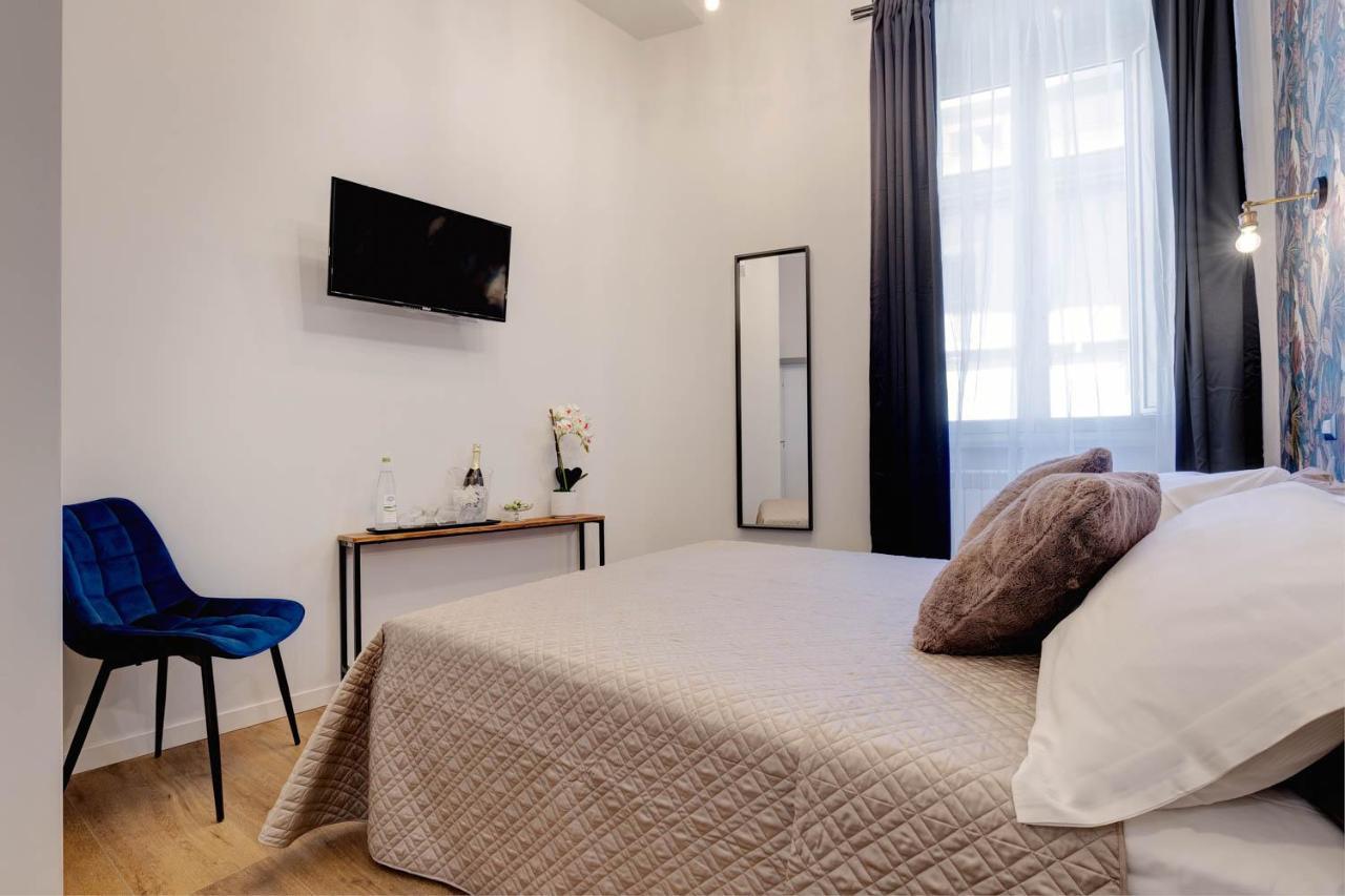 The Venue Sistina Hotel Rome Exterior photo